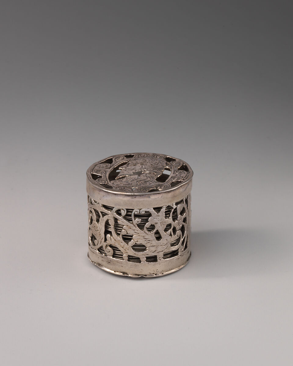 Counter box with thirty-two counters, Designed by Willem de Passe (Dutch, Cologne ca. 1597–ca. 1636 London), Silver, British 