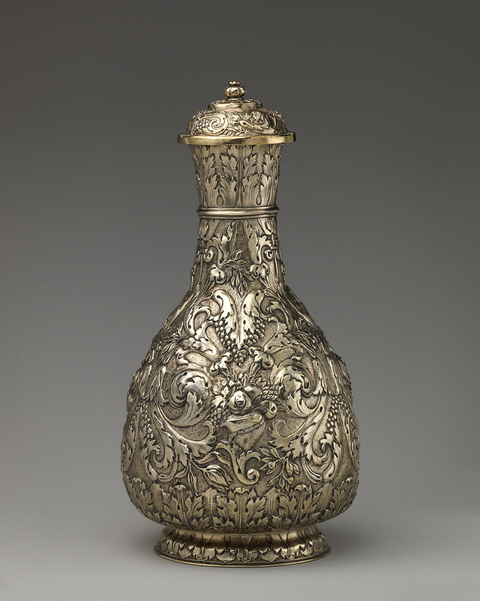 Bottle with cover (one of a pair), Attributed to Thomas Jenkins (active 1668–1708), Gilded silver, British, London