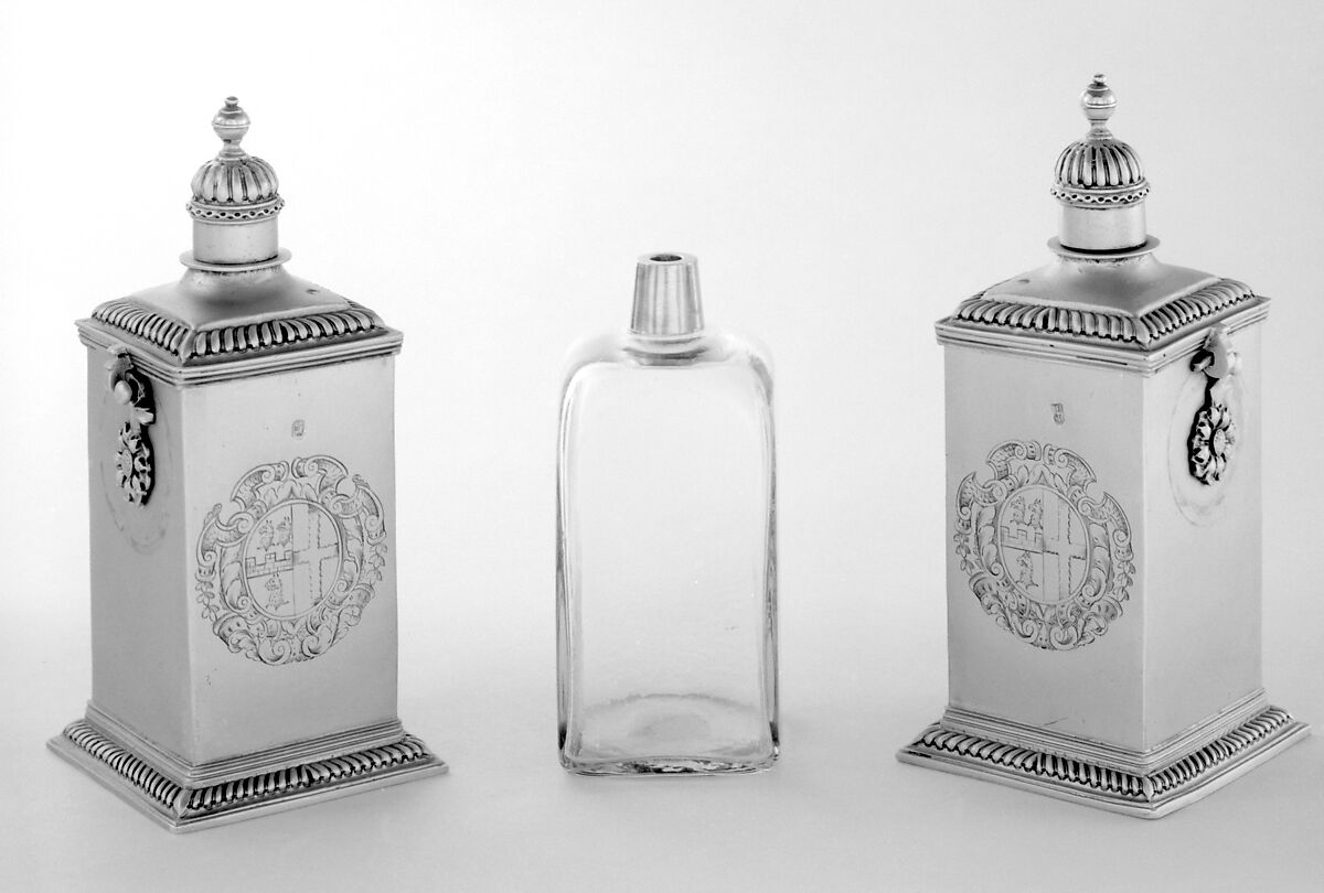 Pair of perfume bottles, John Bodington (British, active 1688–1727), Silver gilt, glass inside, British, London