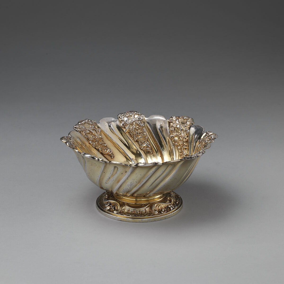 Bowl, George Wickes (British, Bury St Edmunds, Suffolk 1698–1761 Thurston, Suffolk), Silver-gilt, British, London 