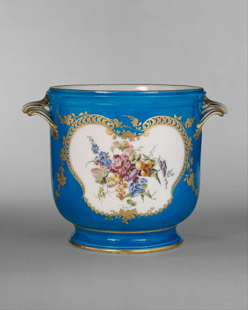 Bottle cooler from the Louis XV service (seau à bouteille)