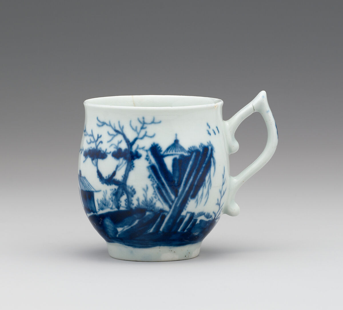 Coffee cup and saucer, Worcester factory (British, 1751–2008), Soft-paste porcelain, British, Worcester
