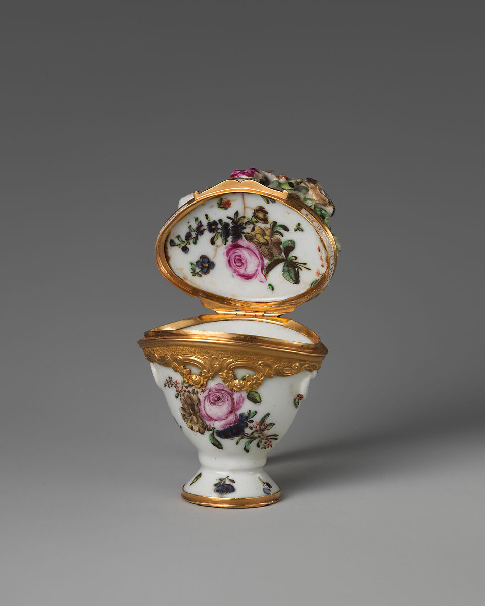 Scent bottle and box, Saint James's Factory (British, ca. 1748/49–1760), Soft-paste porcelain, British, London