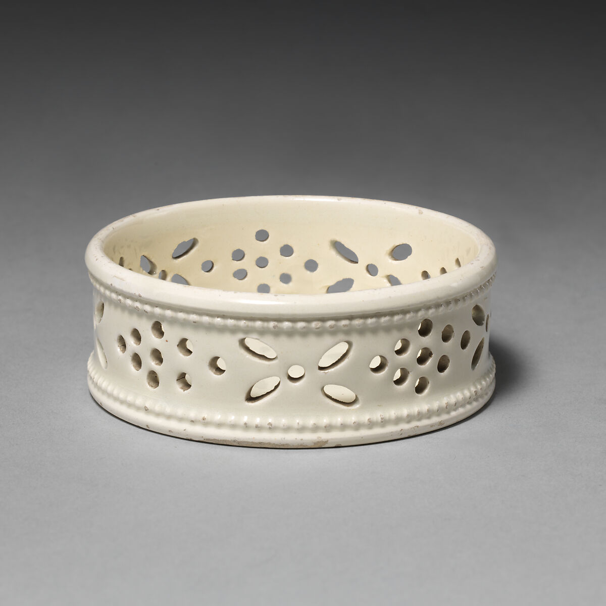 Pair of wine glass stands, Creamware, possibly British, Leeds