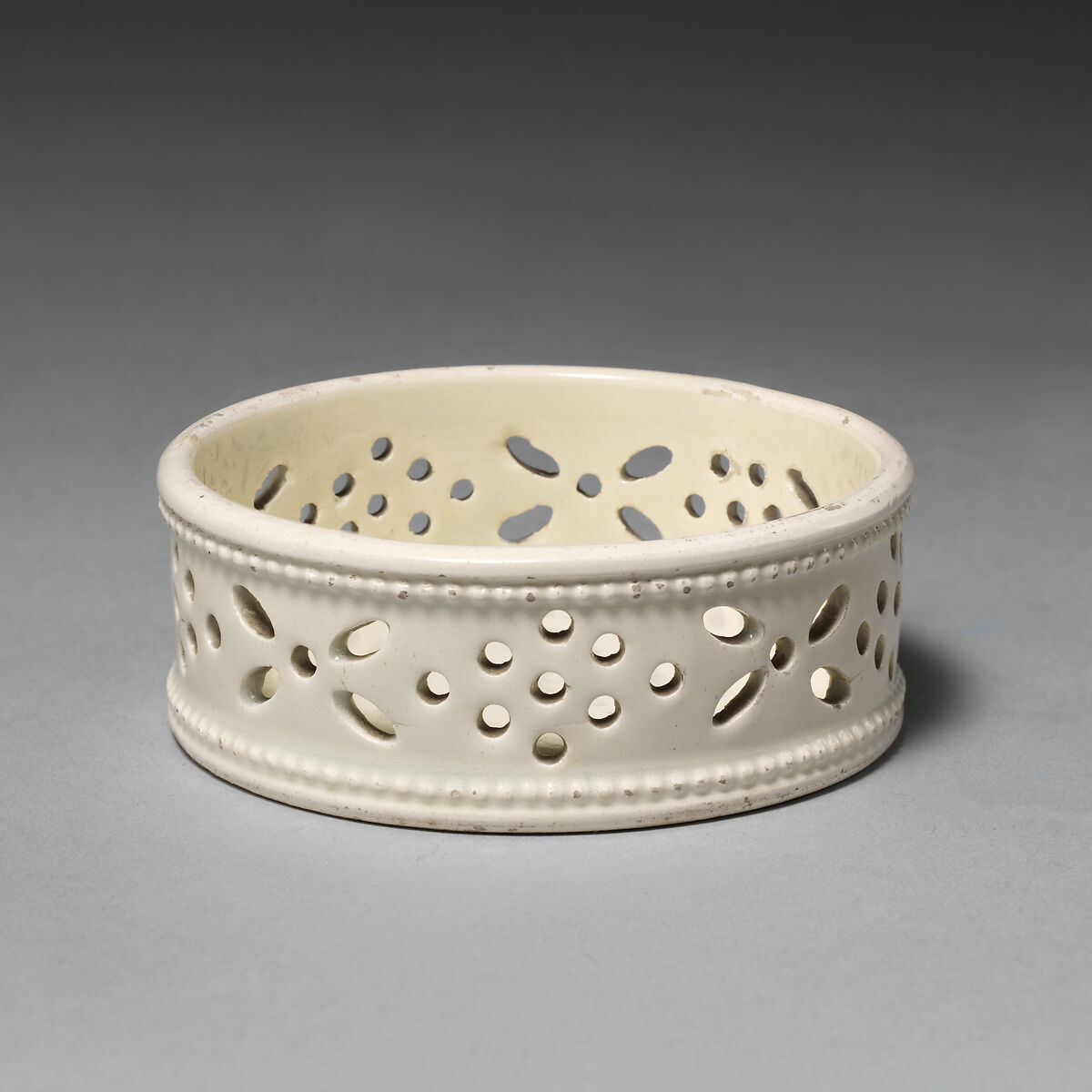 Pair of wine glass stands, Creamware, possibly British, Leeds