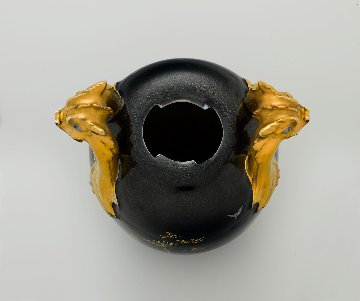 Vase (vase chinois) (one of a pair), Sèvres Manufactory (French, 1740–present), Hard-paste porcelain decorated in black enamel, platinum, two tones of gold; gilt metal; interior metal rod, French, Sèvres