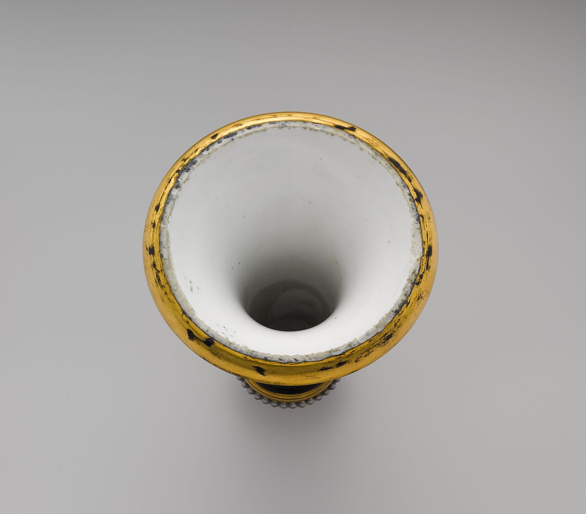 Vase (vase chinois) (one of a pair), Sèvres Manufactory (French, 1740–present), Hard-paste porcelain decorated in black enamel, platinum, two tones of gold; gilt metal; interior metal rod, French, Sèvres
