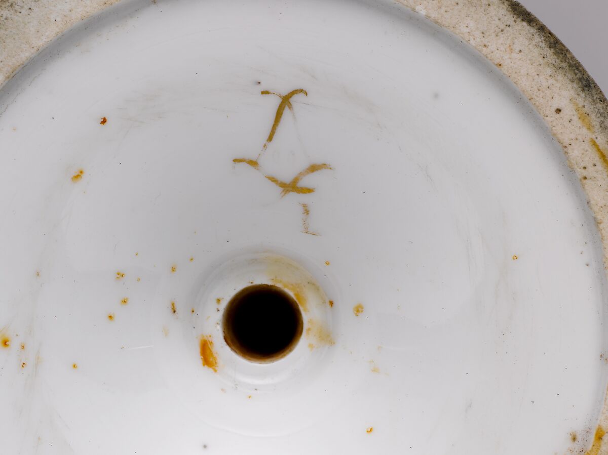 Vase (vase chinois) (one of a pair), Sèvres Manufactory (French, 1740–present), Hard-paste porcelain decorated in black enamel, platinum, two tones of gold; gilt metal; interior metal rod, French, Sèvres