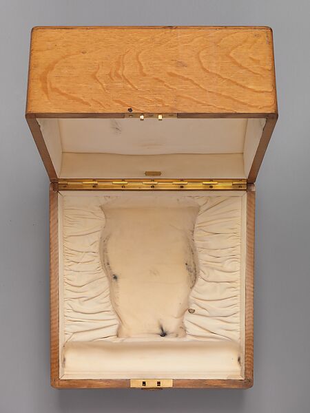 Box, Manufactured by Tiffany &amp; Co. (1837–present), wood and silk, American 