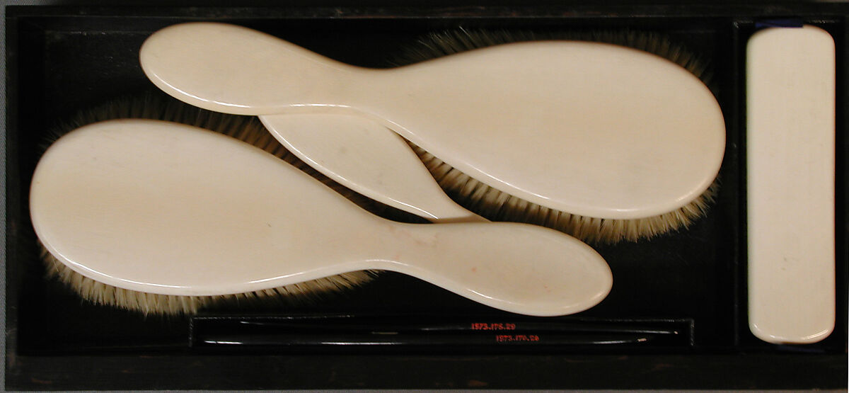 Traveling set case, Hunt &amp; Roskell, Ebony veneer, brass, British, London