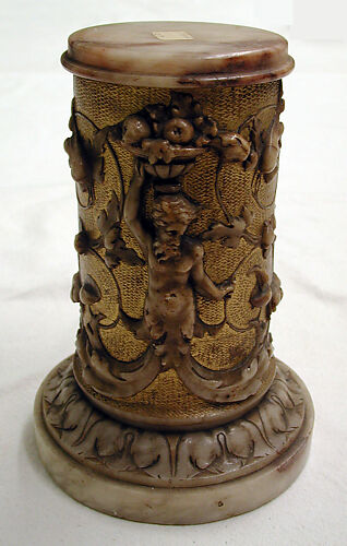 Pedestal (one of a pair)