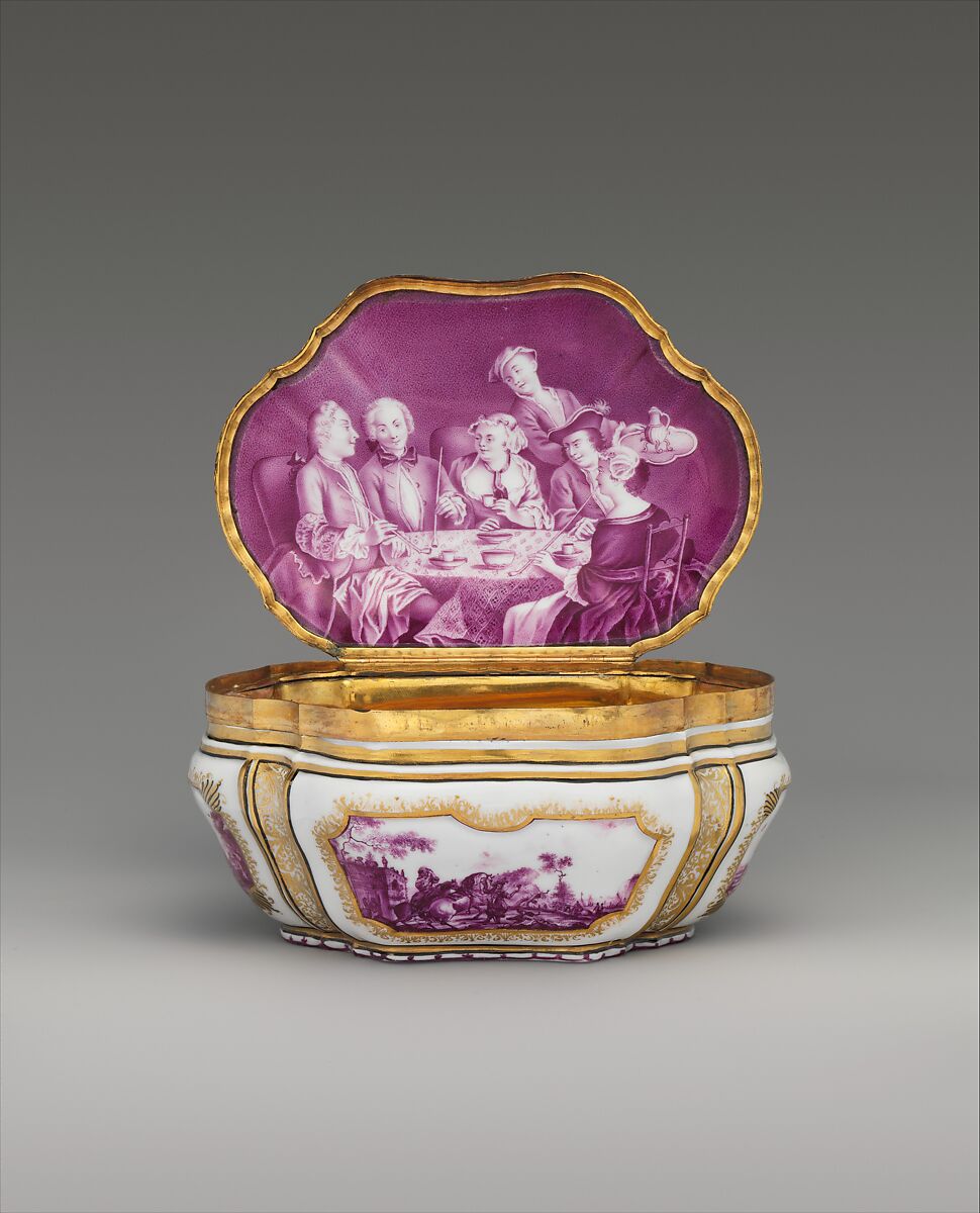 Table snuffbox, Meissen Manufactory (German, 1710–present), Hard-paste porcelain, copper gilt, German, Meissen 