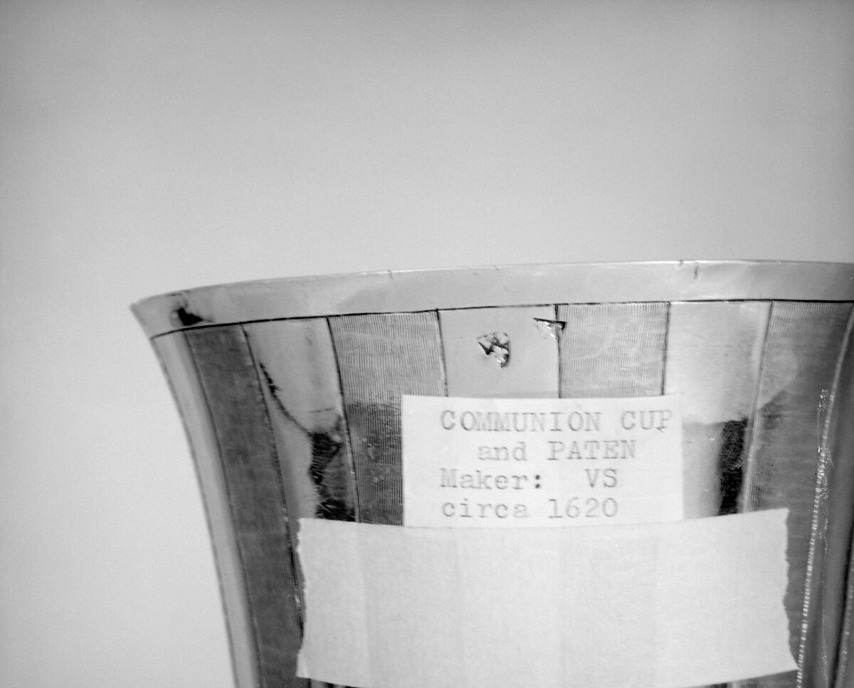 Communion cup and paten, Valerius Sutton, Silver, British