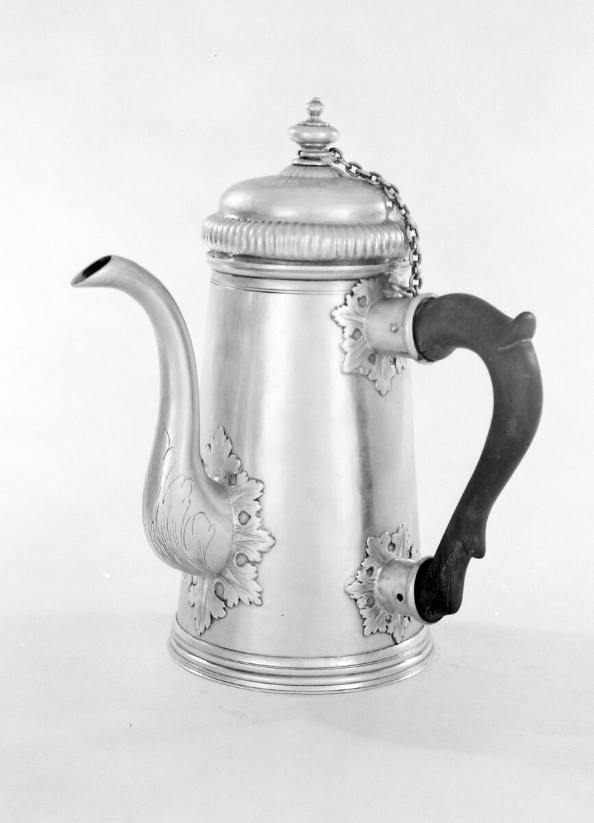 Coffeepot, Robert Shields (active 1692–1716), Silver, British, Liverpool 