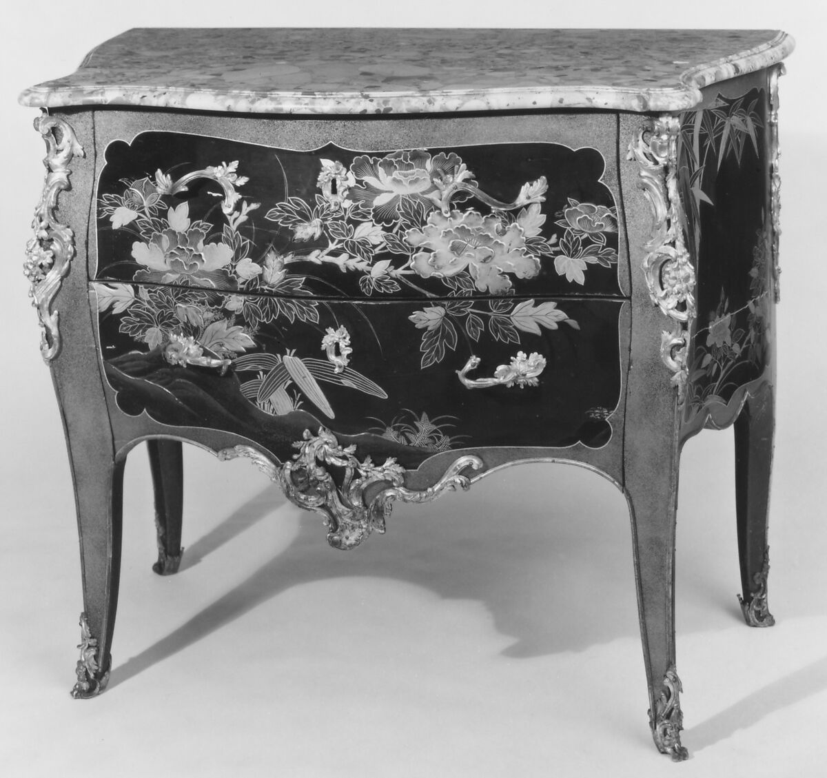 Commode, Jacques Dubois (French, 1694–1763), Painted and gilded wood, japanese lacquer, marble, gilt bronze, French, Paris