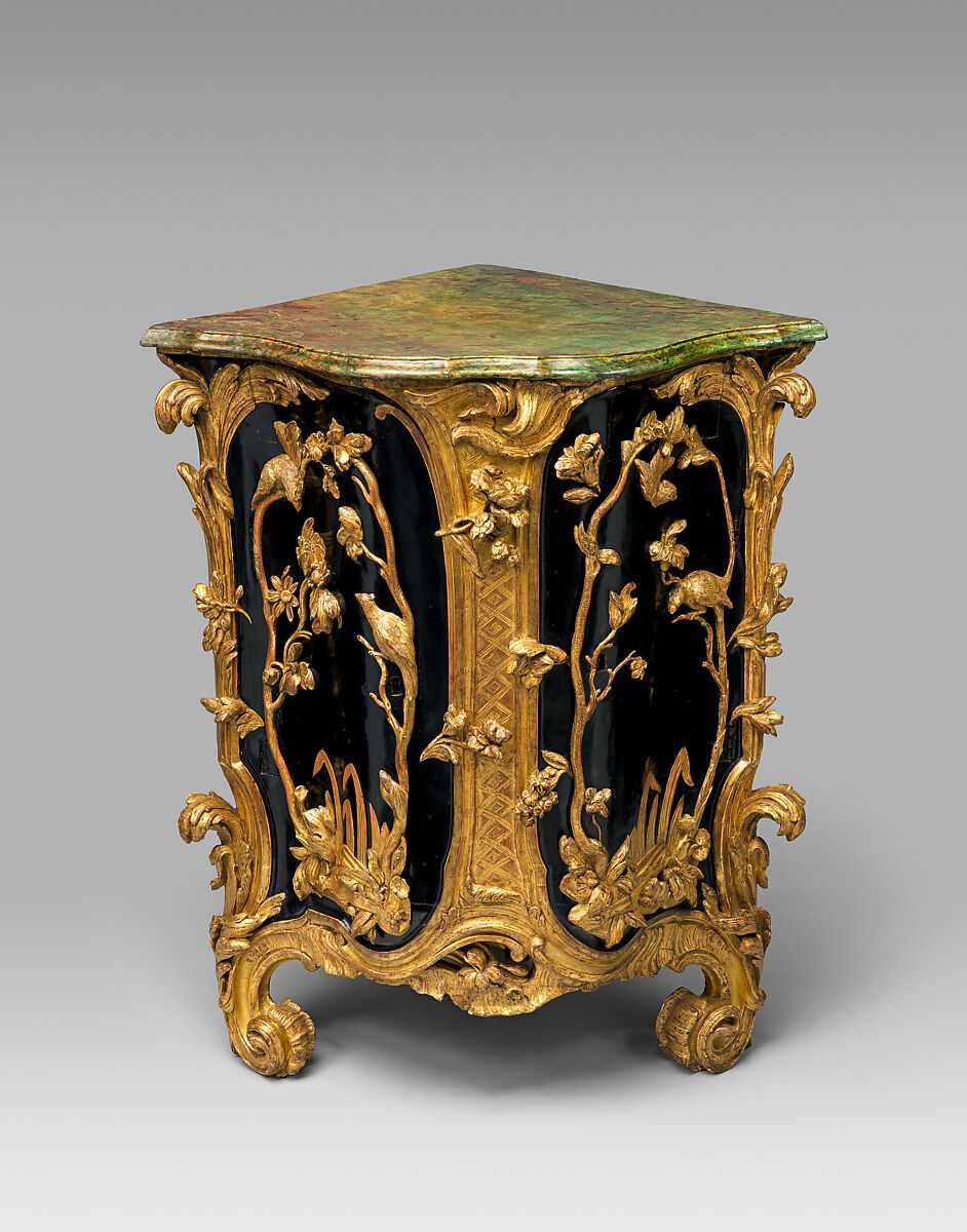 Pair of corner cabinets, Carved, painted and gilded wood, German