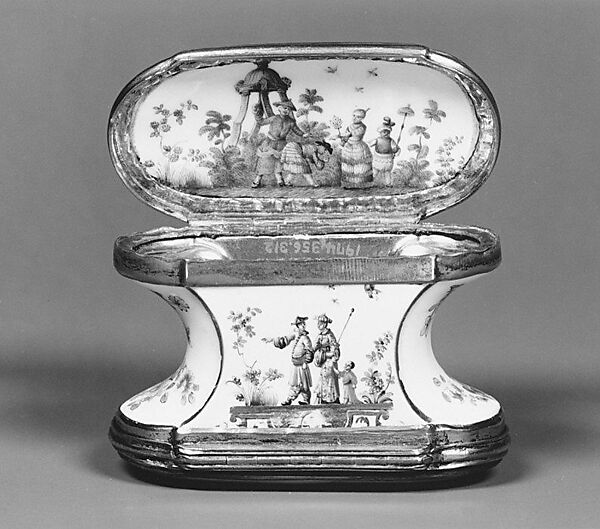 Snuffbox, Meissen Manufactory (German, 1710–present), Hard-paste porcelain, silver, German, Meissen