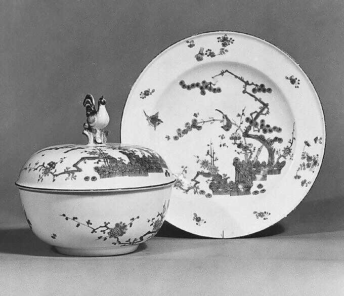 Bowl with cover and stand, Meissen Manufactory (German, 1710–present), Hard-paste porcelain, German, Meissen 