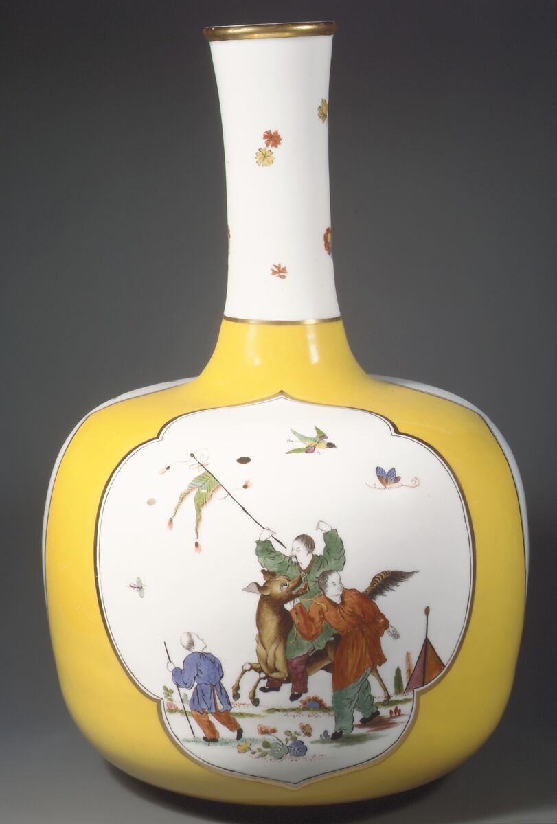 Vase, Meissen Manufactory (German, 1710–present), Hard-paste porcelain decorated in polychrome enamels, gold, German, Meissen