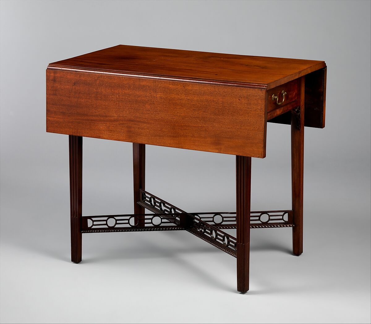 Pembroke table, Mahogany, American 