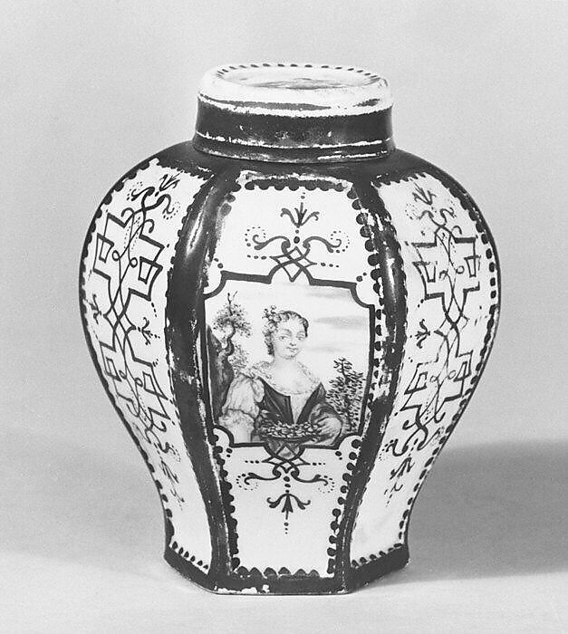 Tea caddy (part of a service), Meissen Manufactory (German, 1710–present), Hard-paste porcelain, German, Meissen with German, Augsburg decoration 