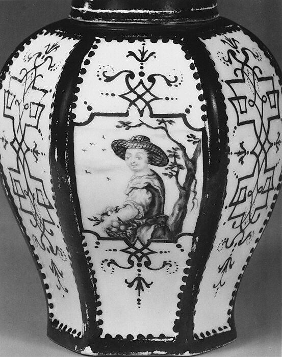 Tea caddy (part of a service), Meissen Manufactory (German, 1710–present), Hard-paste porcelain, German, Meissen with German, Augsburg decoration