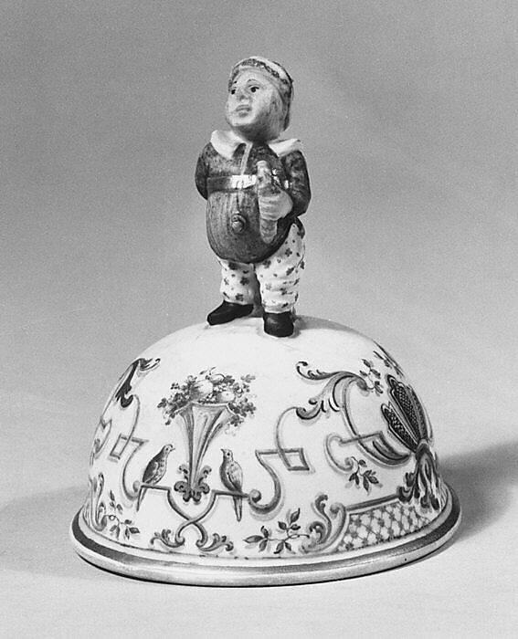 Bell, Vienna, Hard-paste porcelain, Austrian, Vienna 