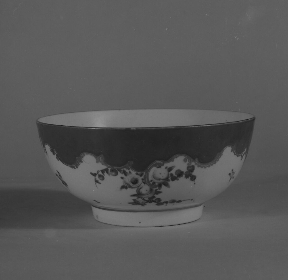 Slop bowl (part of a service), Worcester factory (British, 1751–2008), Soft-paste porcelain, British, Worcester 