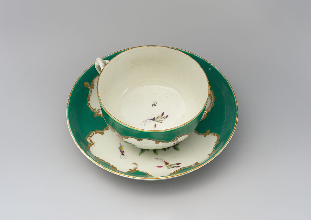 Saucer (part of a service), Worcester factory (British, 1751–2008), Soft-paste porcelain, British, Worcester