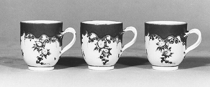 Cup (part of a service), Worcester factory (British, 1751–2008), Soft-paste porcelain, British, Worcester 