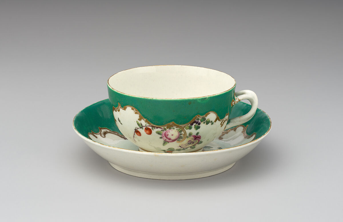 Saucer (part of a service), Worcester factory (British, 1751–2008), Soft-paste porcelain, British, Worcester