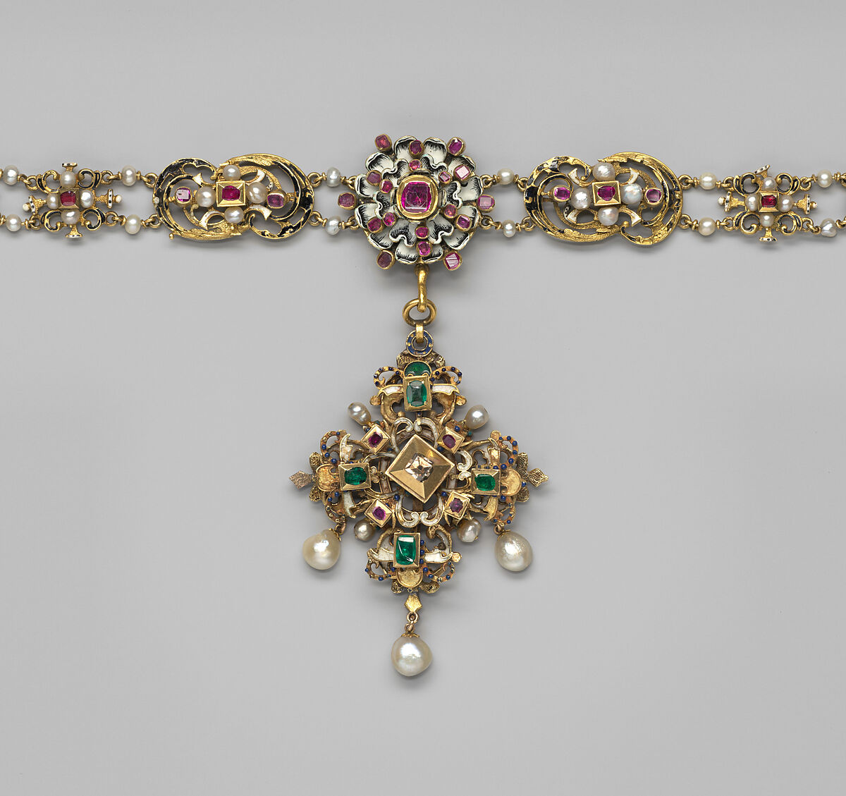 Necklace, Gold, enamel, rubies, seed pearls, pearls and other small precious stones, possibly Southern German