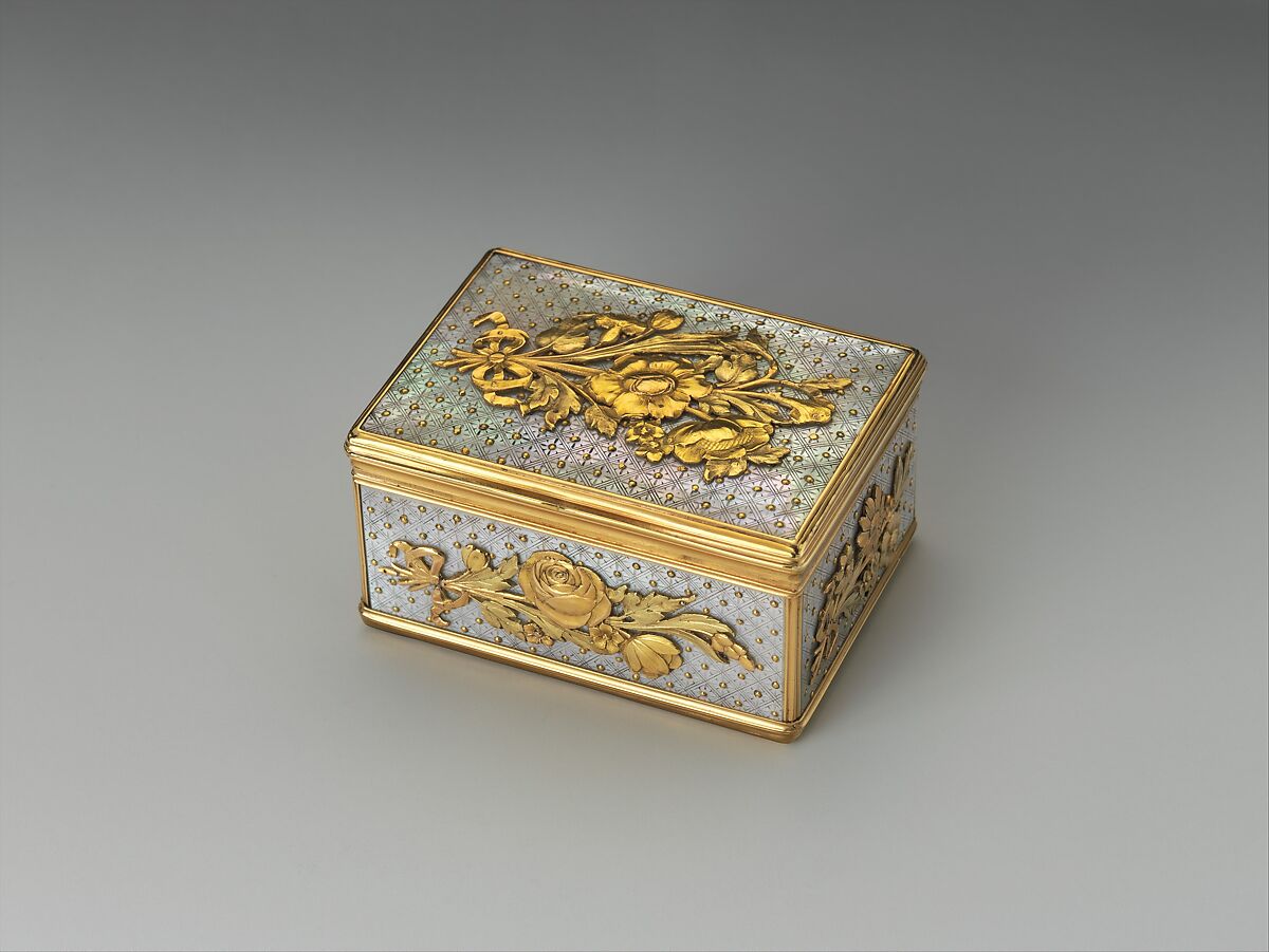 Snuffbox, Gold, mother-of-pearl, French, Paris 
