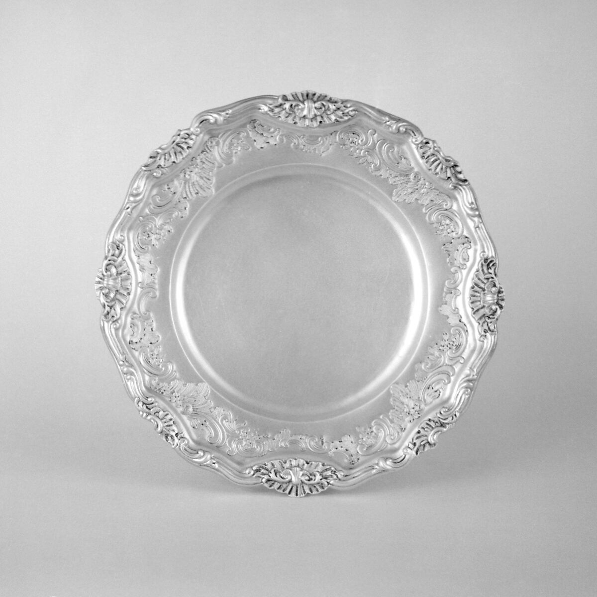 Plate, Gottlieb Satzger (ca. 1709–1783, master 1746), Silver gilt, German, Augsburg 