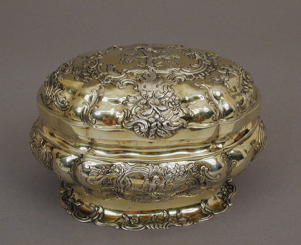 Oval box (one of a pair), Johann Martin Satzger I (ca. 1707–1785, master 1737), Silver gilt, German, Augsburg 