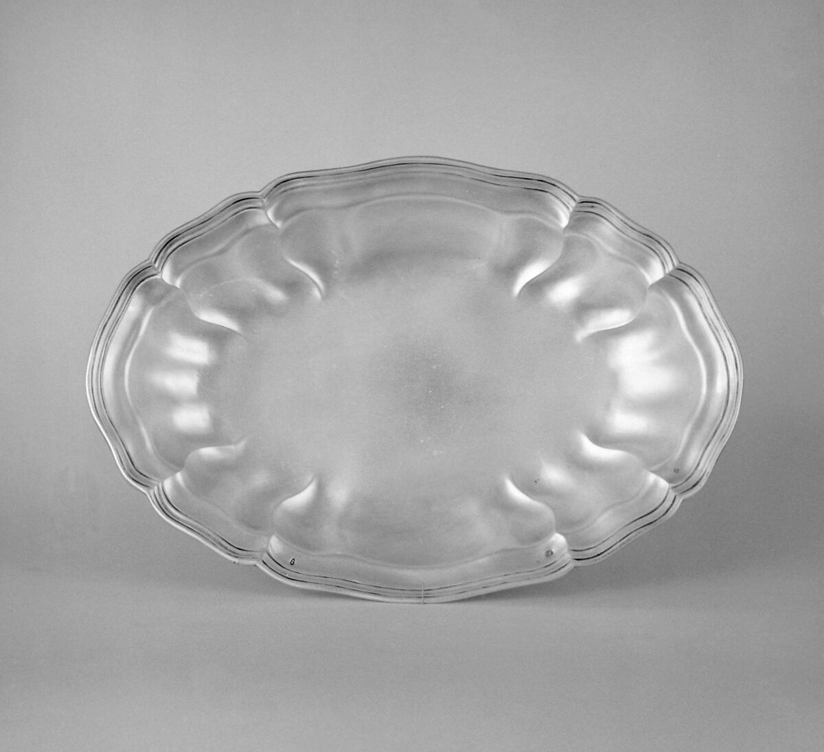 Oval dish, Christian Drentwett II (1729–1801, master 1754), Silver, German, Augsburg 