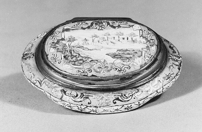 Snuffbox, Painted enamel on copper, partly gilt; silver, German, Dresden 