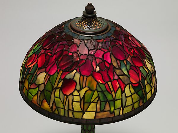 "Tulip" lamp, Tiffany Studios (1902–32), Leaded Favrile glass and patinated bronze with a reticulated blown glass base, American