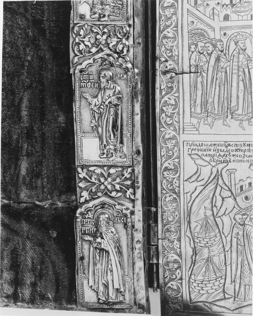 Triptych with the Mandylion, The Kremlin Armory Workshops, Moscow (Russian, Moscow, recorded from 1511–about 1715), Silver, partly gilt, niello, enamel, sapphires, rubies, spinels, pearls, leather, silk velvet, oil paint, gesso, linen, mica, pig-skin, woods: Tilia cordata (basswood or linden), white oak, Russian, Moscow