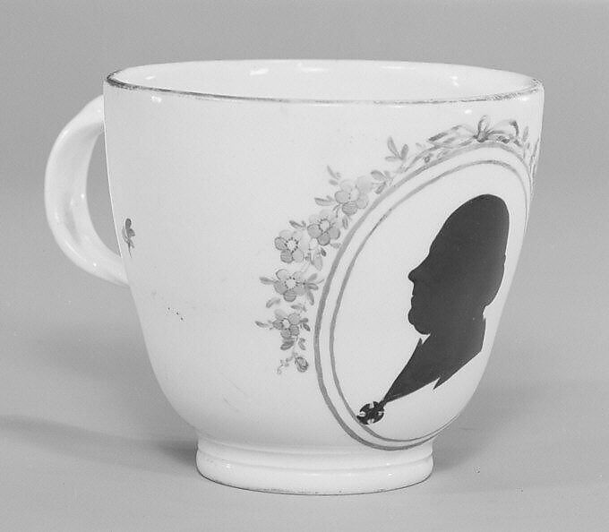 Cup, Fulda Pottery and Porcelain Manufactory (German, 1764–1789), Hard-paste porcelain, German, Fulda 