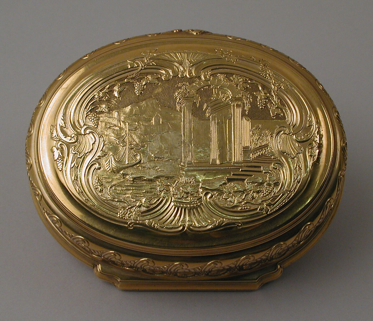 Snuffbox, Jean Ducrollay (French, born 1709, master 1734, recorded 1760), Gold, French, Paris
