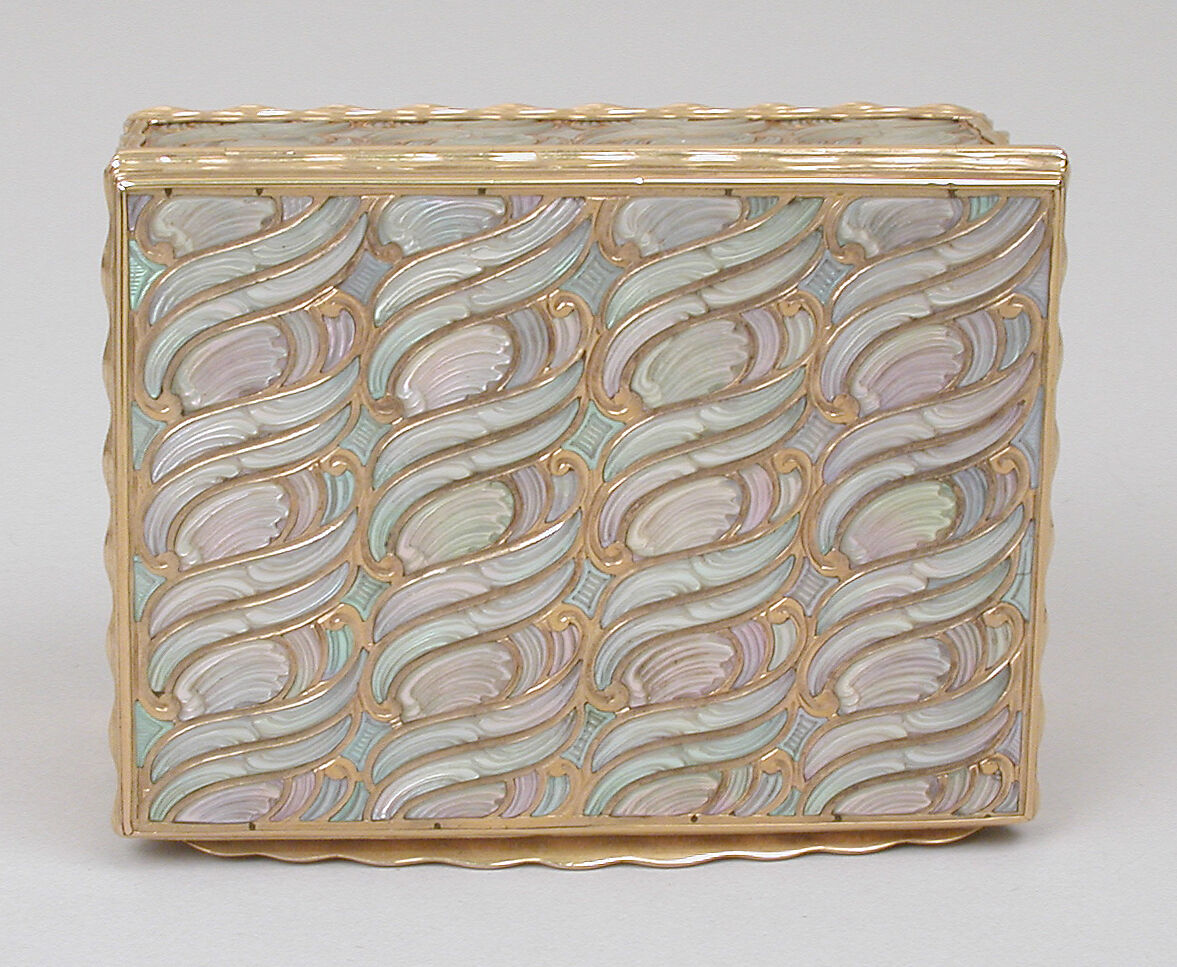 Snuffbox, Gold, mother-of-pearl, French, Paris