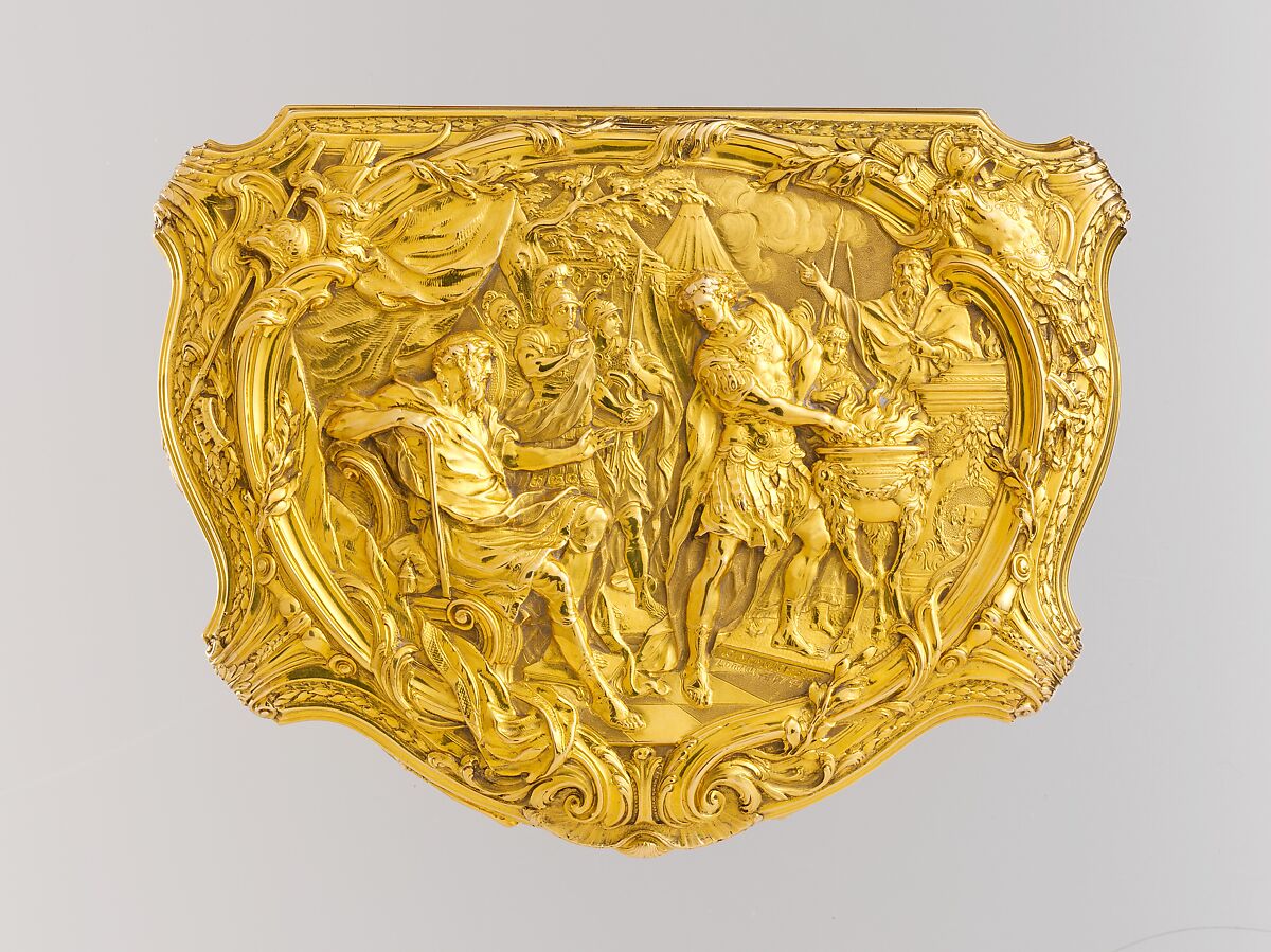 Box with scene depicting Roman hero Gaius Mucius Scaevola before the Etruscan king Lars Porsena, P R (British, early-mid 18th century), Gold, British, London