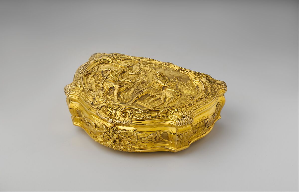 Box with scene depicting Roman hero Gaius Mucius Scaevola before the Etruscan king Lars Porsena, P R (British, early-mid 18th century), Gold, British, London 