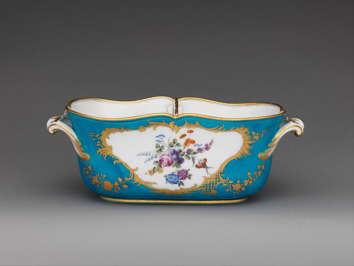 Liqueur bottle cooler (seau ovale à liqueur), Vincennes Manufactory (French, ca. 1740–1756), Soft-paste porcelain, French, Vincennes