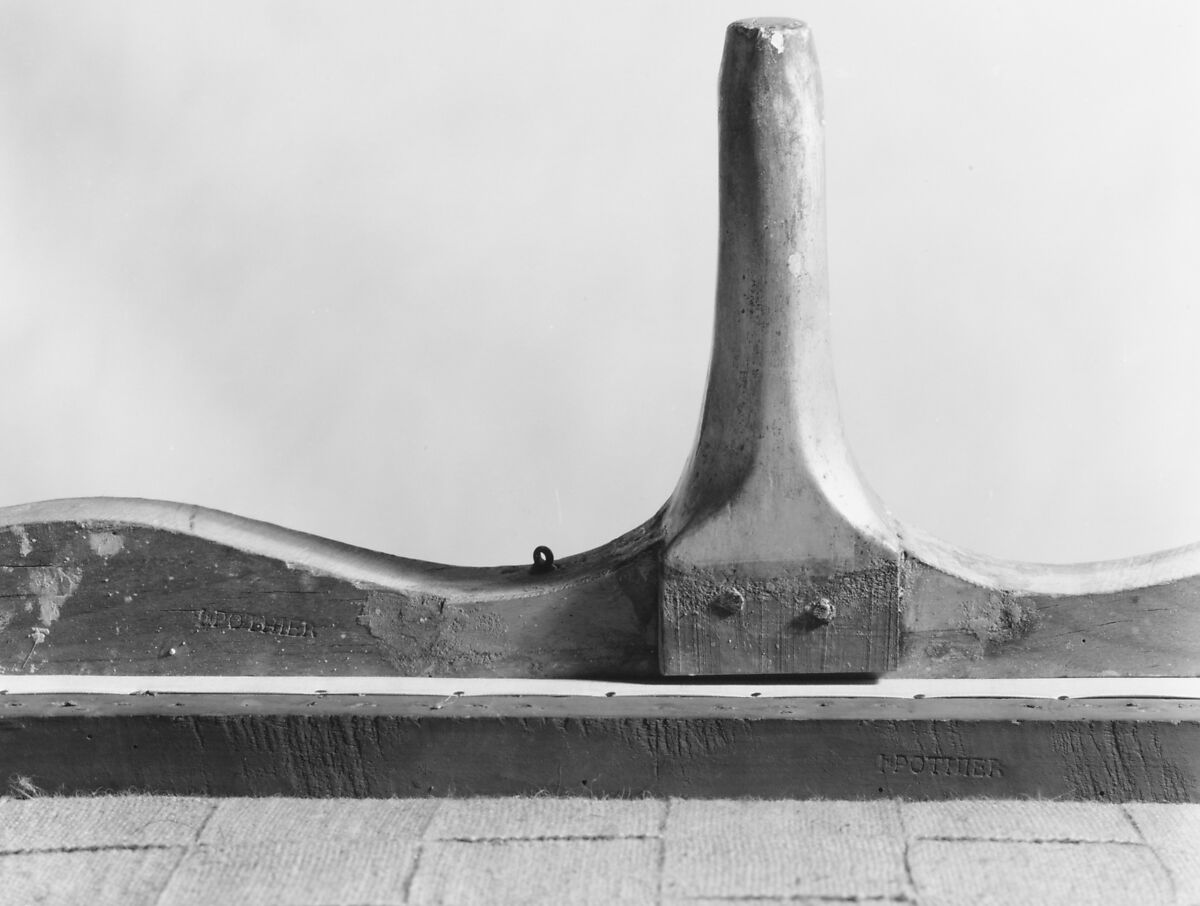 Sofa (canapé à confidents), Jean-Jacques Pothier (master 1750, working until ca. 1780), Carved and gilded beech, modern silk lampas, French