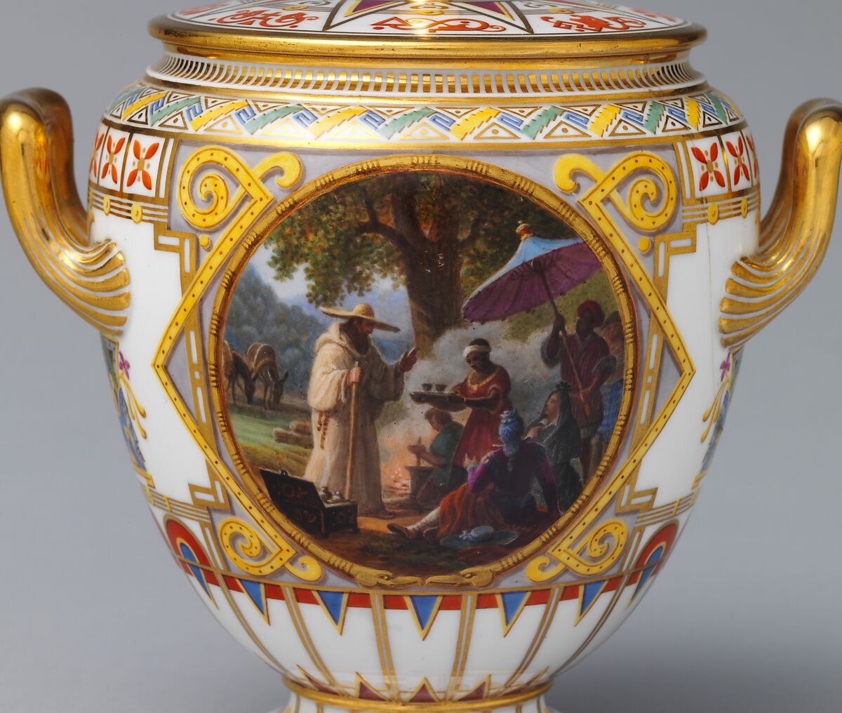 Sugar bowl (pot à sucre ovoïde), Sèvres Manufactory (French, 1740–present), Hard-paste porcelain decorated in polychrome enamels, gold, French, Sèvres