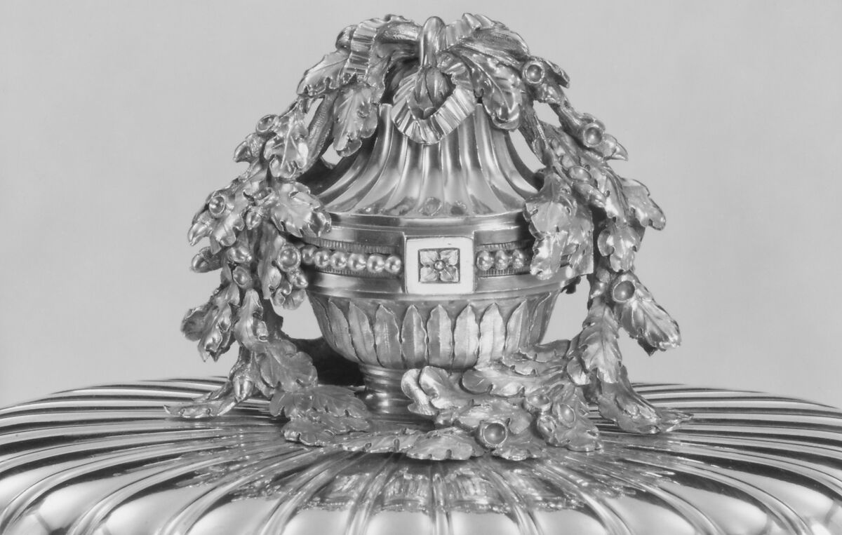 Tureen with cover, Jacques-Nicolas Roettiers (1736–1788, master 1765, retired 1777), Silver, French, Paris