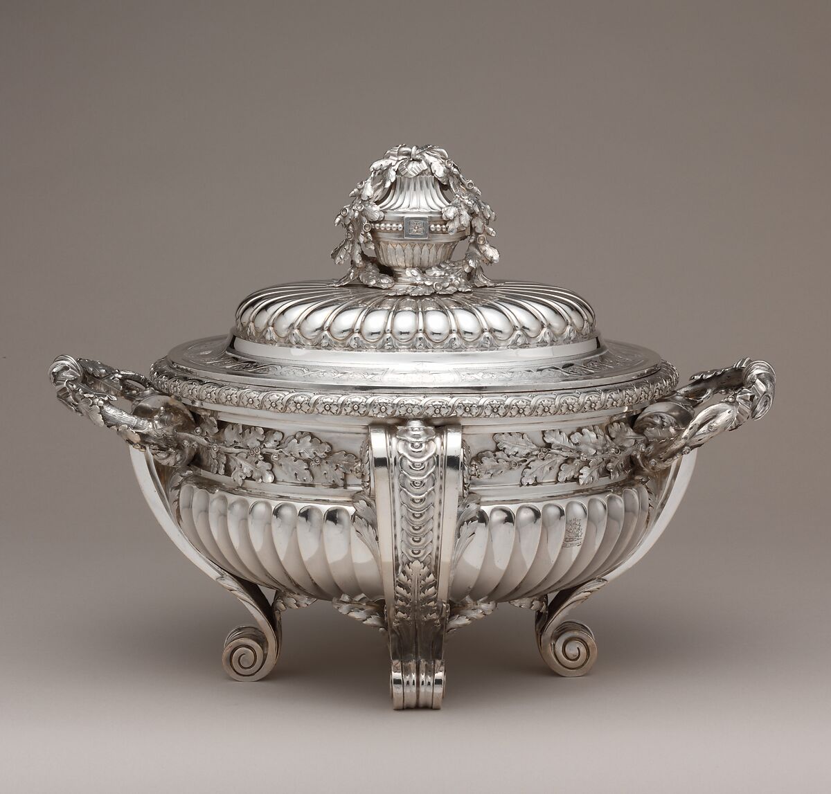 Tureen with cover, Jacques-Nicolas Roettiers (1736–1788, master 1765, retired 1777), Silver, French, Paris 