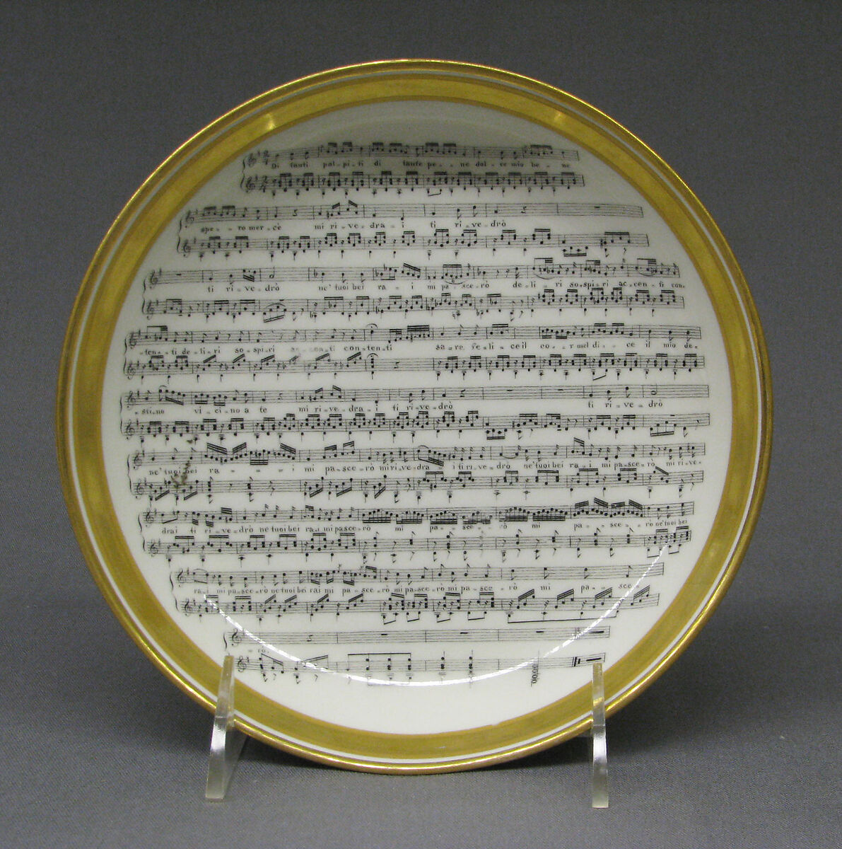 Saucer, Imperial Porcelain Manufactory  (Vienna, 1744–1864), Hard-paste porcelain, Austrian, Vienna 